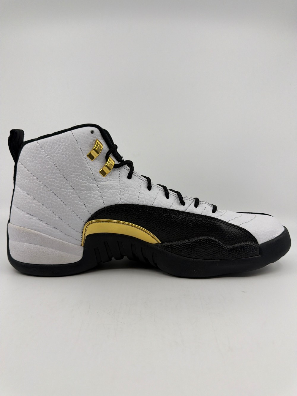 *USED/REP BOX* AJ 12 - TAXI (2025)