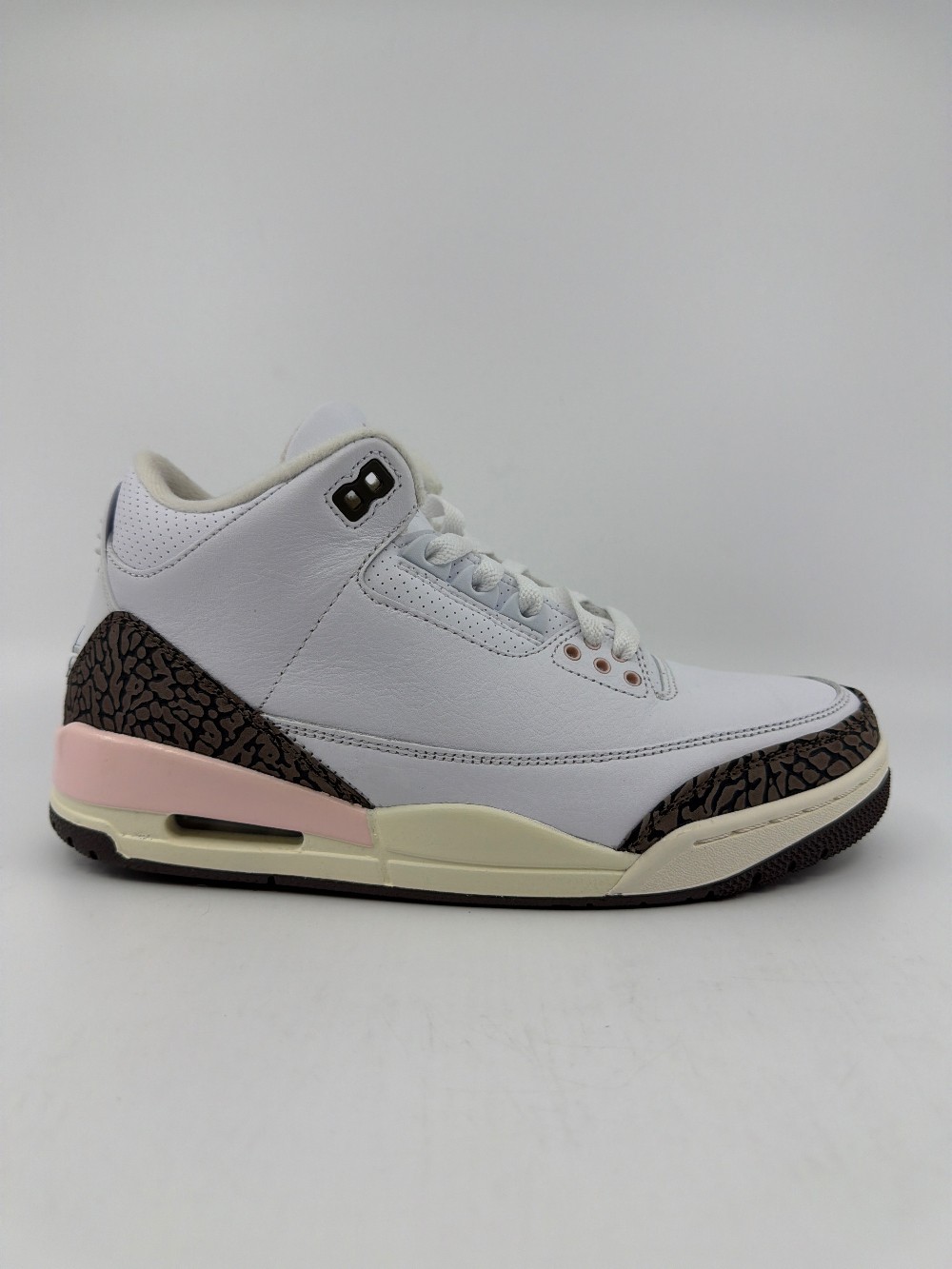*USED* AJ 3 (W) - NEOPOLITAN