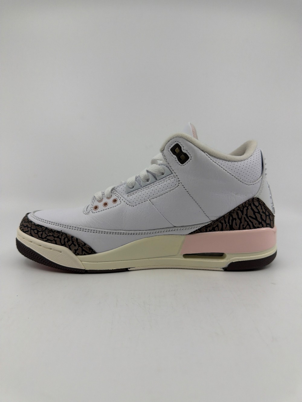 *USED* AJ 3 (W) - NEOPOLITAN