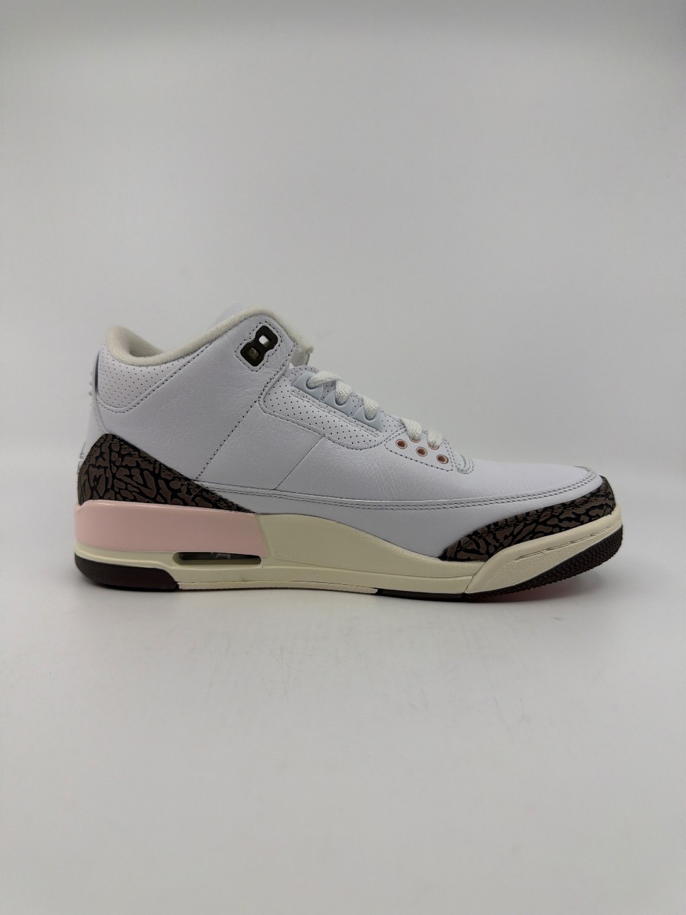 *USED* AJ 3 (W) - NEOPOLITAN