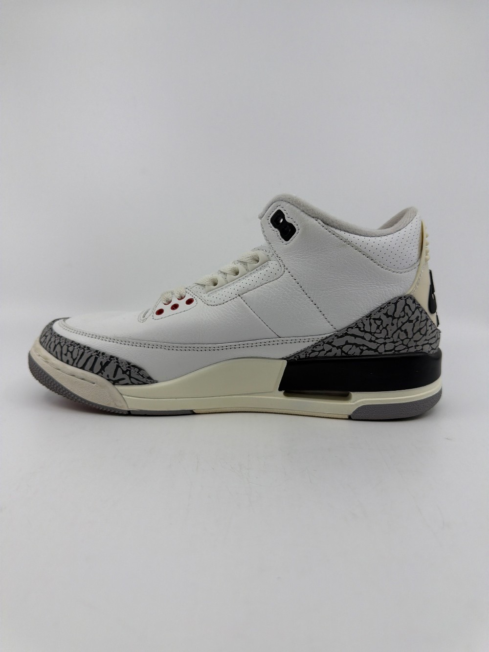 *USED/ REP BOX* AJ 3 - REIMAGINED WHITE CEMENT