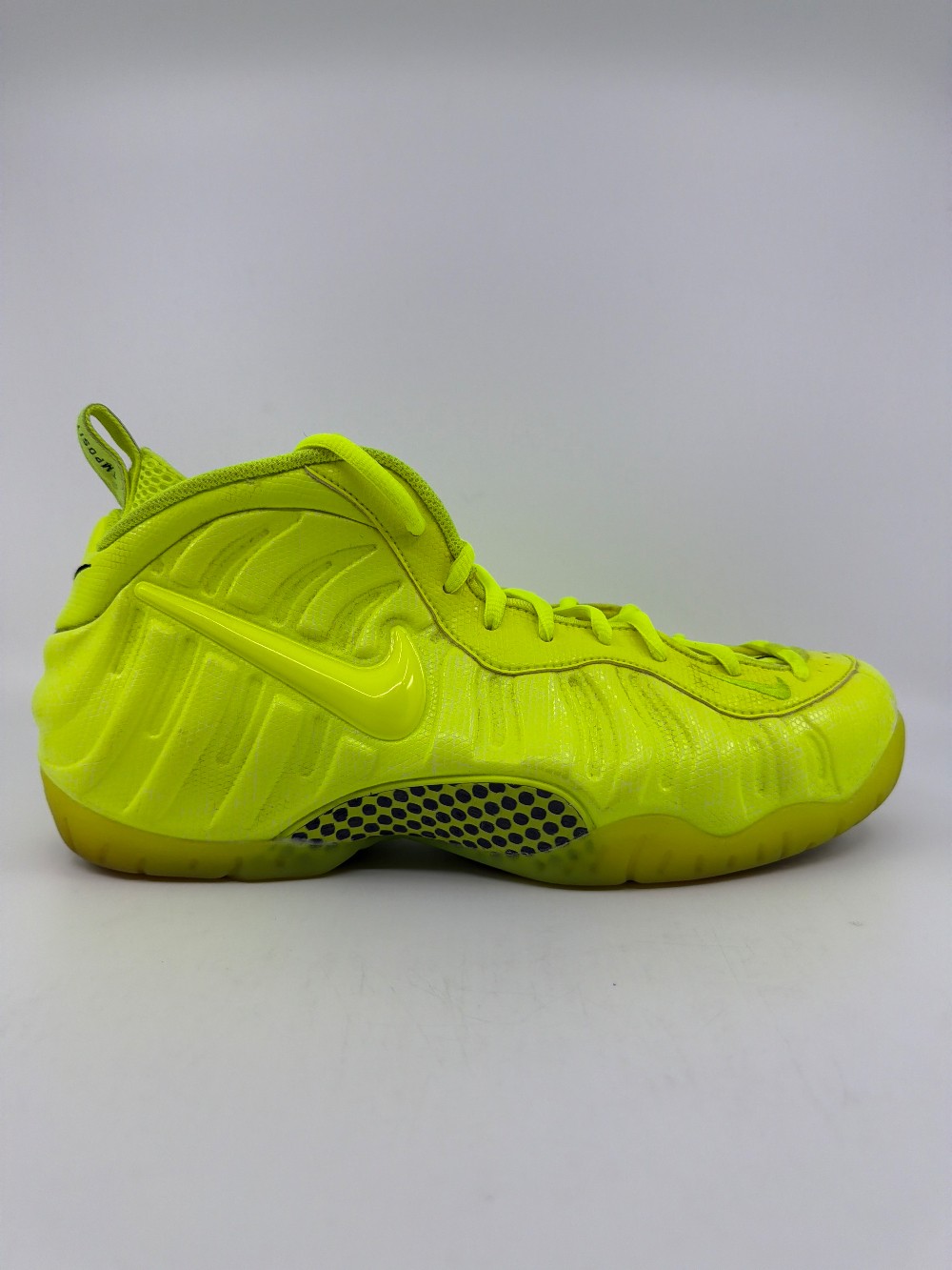 *USED/REP BOX* NIKE AIR FOAMPOSITE PRO - VOLT (2021)