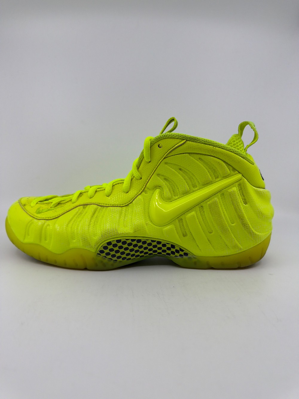 *USED/REP BOX* NIKE AIR FOAMPOSITE PRO - VOLT (2021)