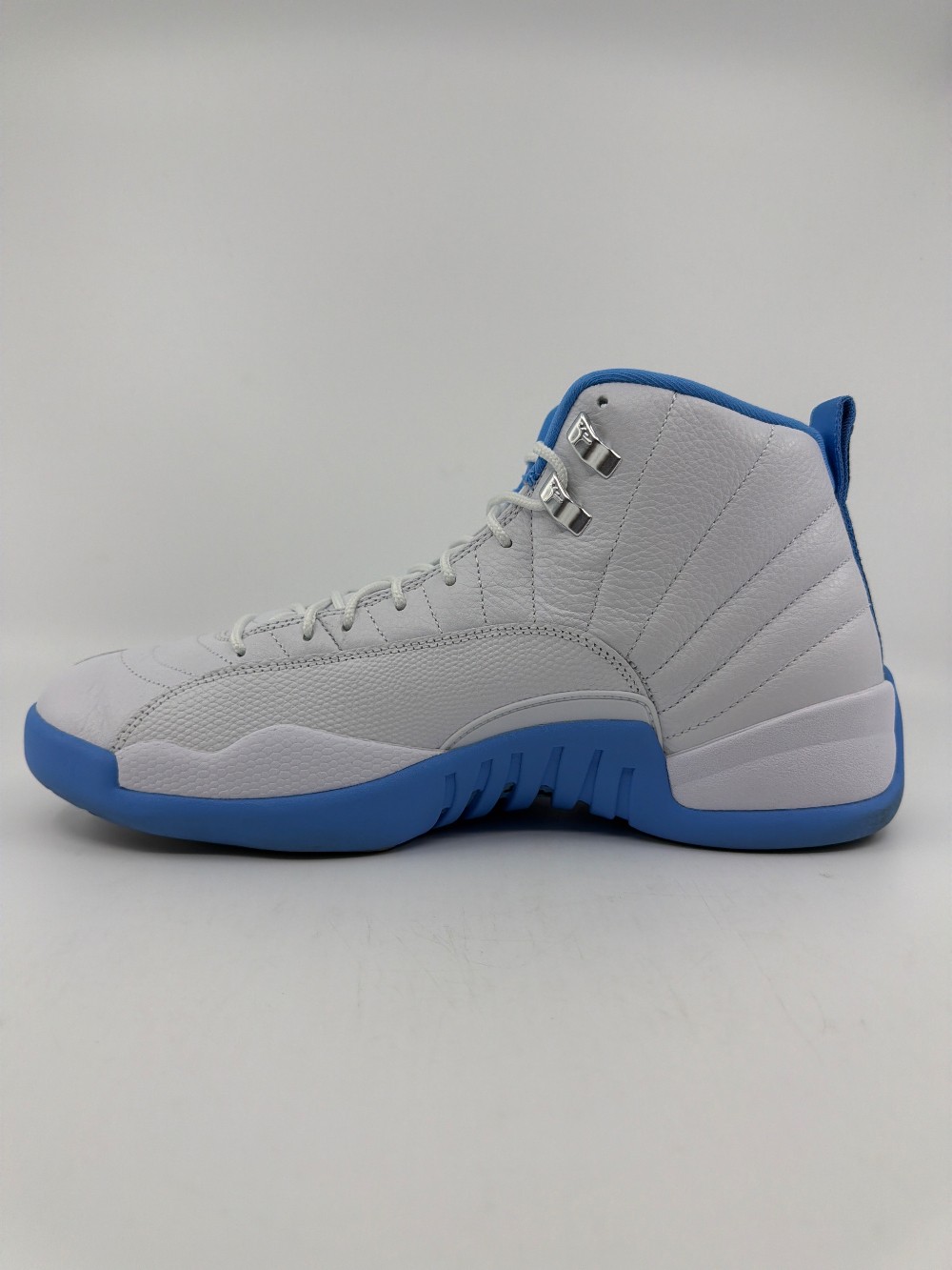 *USED/REP BOX* AJ 12 - MELO (2025)