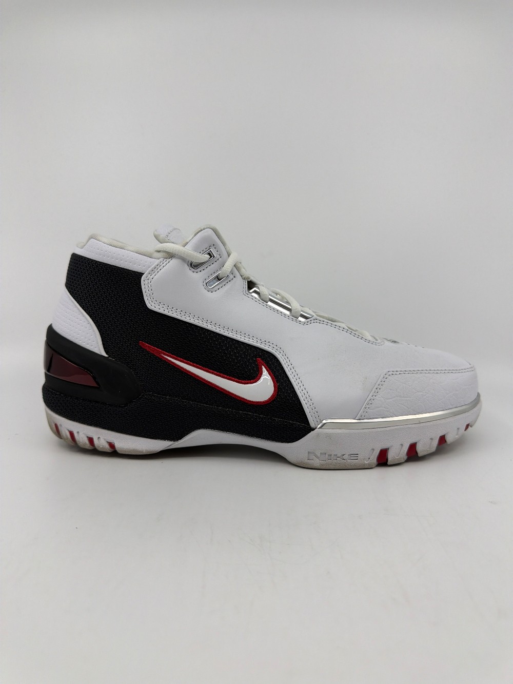 *USED/NO BOX* NIKE AIR ZOOL GENERATION RETRO - DEBUT (2023)