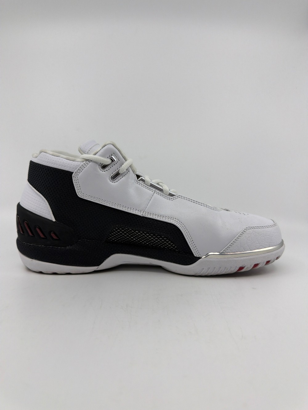 *USED/NO BOX* NIKE AIR ZOOL GENERATION RETRO - DEBUT (2023)