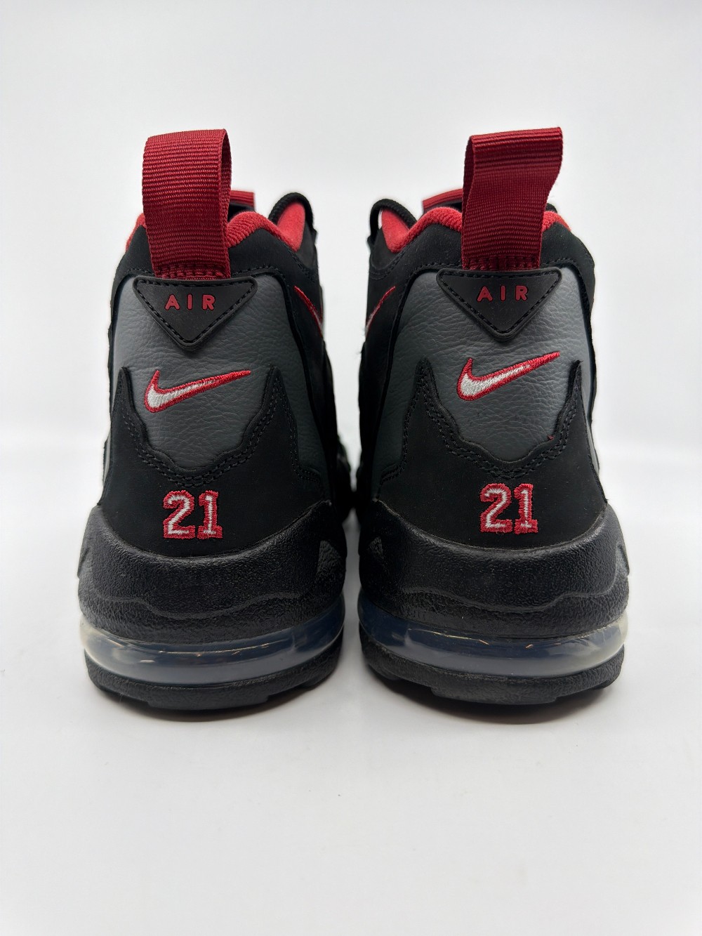 *USED/NO BOX* NIKE AIR DT MAX ‘96 - FALCONS