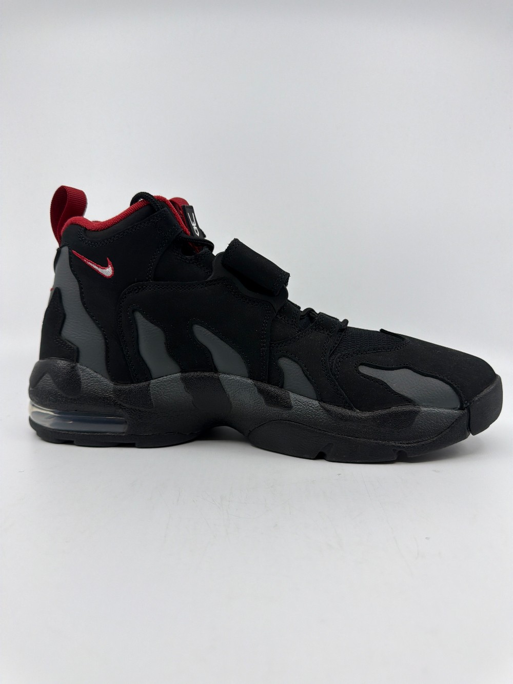 *USED/NO BOX* NIKE AIR DT MAX ‘96 - FALCONS
