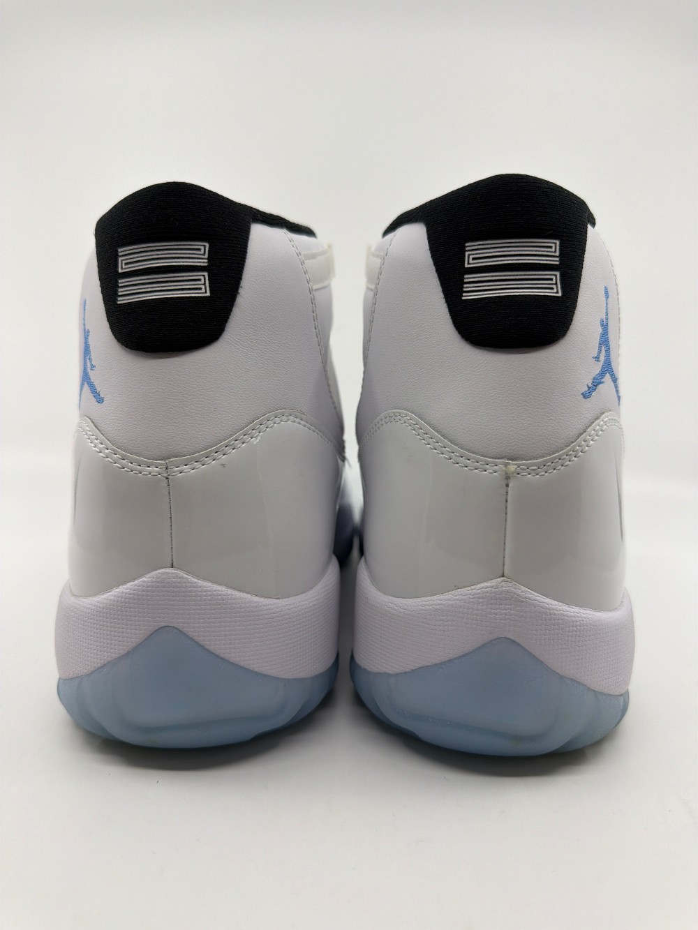*VNDS/REP BOX* AJ 11 - LEGEND BLUE (2024)