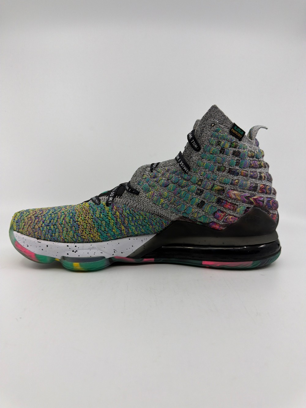 *VNDS* NIKE LEBRON 17 - I PROMISE