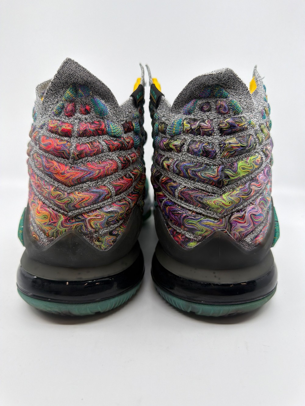 *VNDS* NIKE LEBRON 17 - I PROMISE
