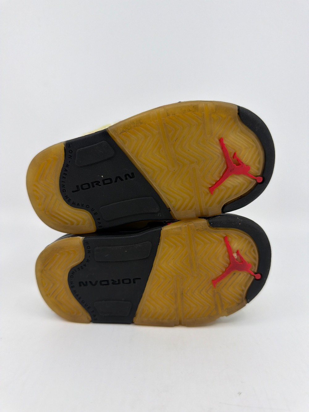 *USED* AJ 5 (TD) - OFF-WHITE SAIL