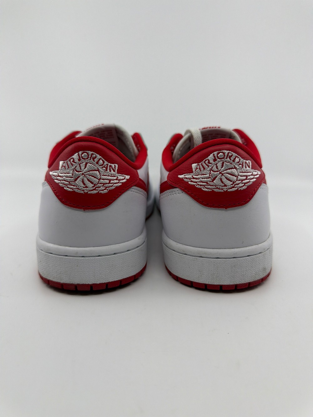 *USED* AJ 1 LOW - UNIVERSITY RED