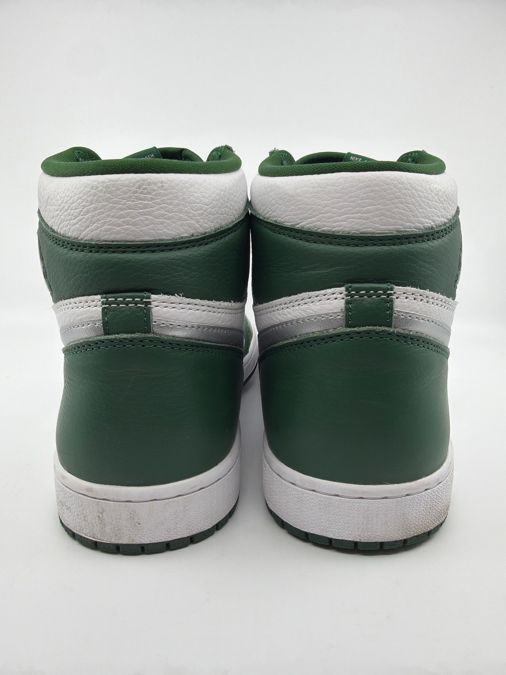 *USED* AJ 1 - GORGE GREEN