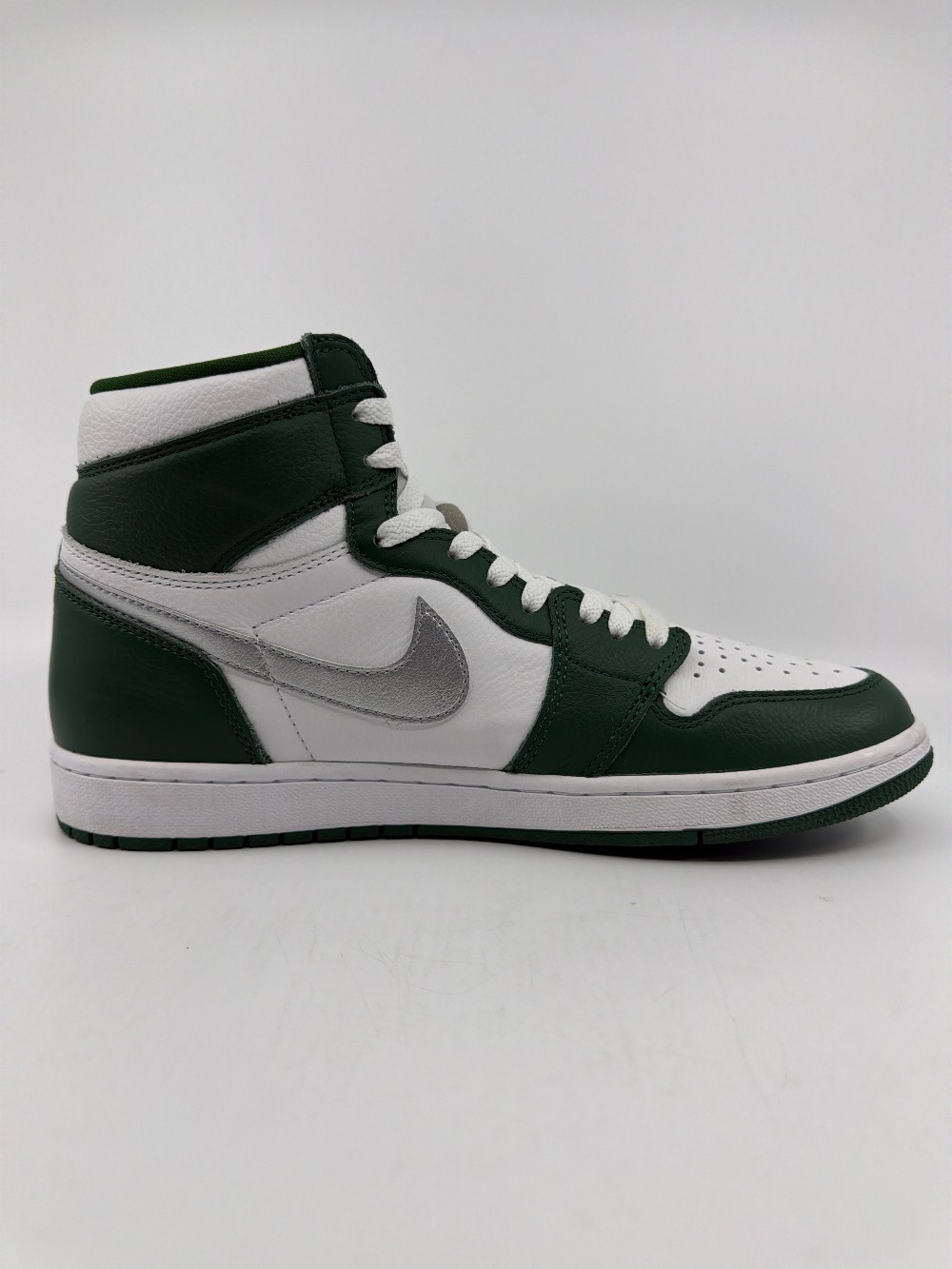 *USED* AJ 1 - GORGE GREEN