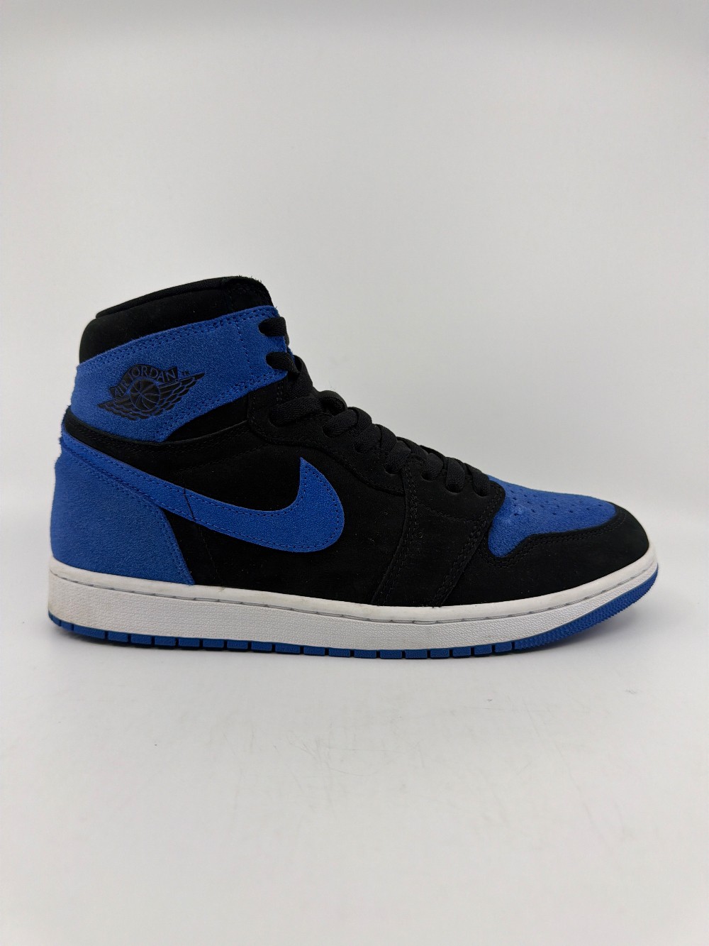 *USED* AJ 1 - ROYAL REIMAGINED
