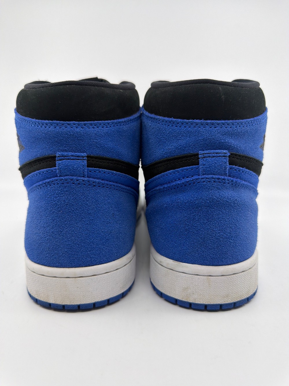 *USED* AJ 1 - ROYAL REIMAGINED