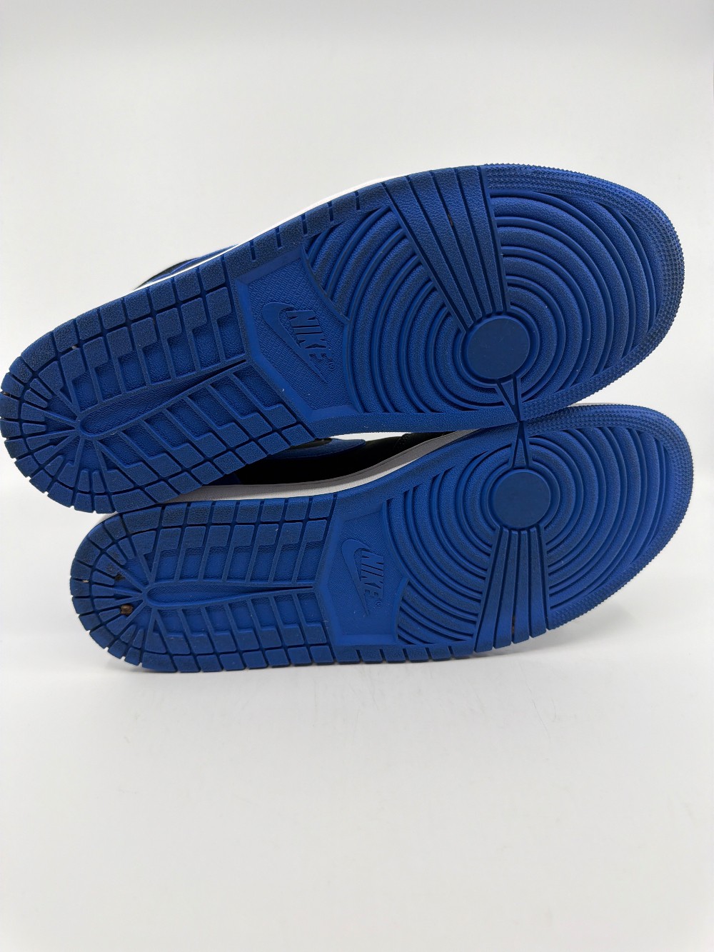 *USED* AJ 1 - ROYAL REIMAGINED