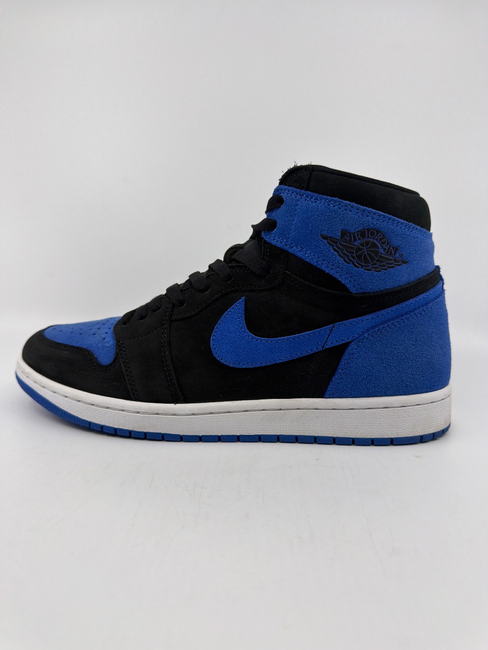 *USED* AJ 1 - ROYAL REIMAGINED