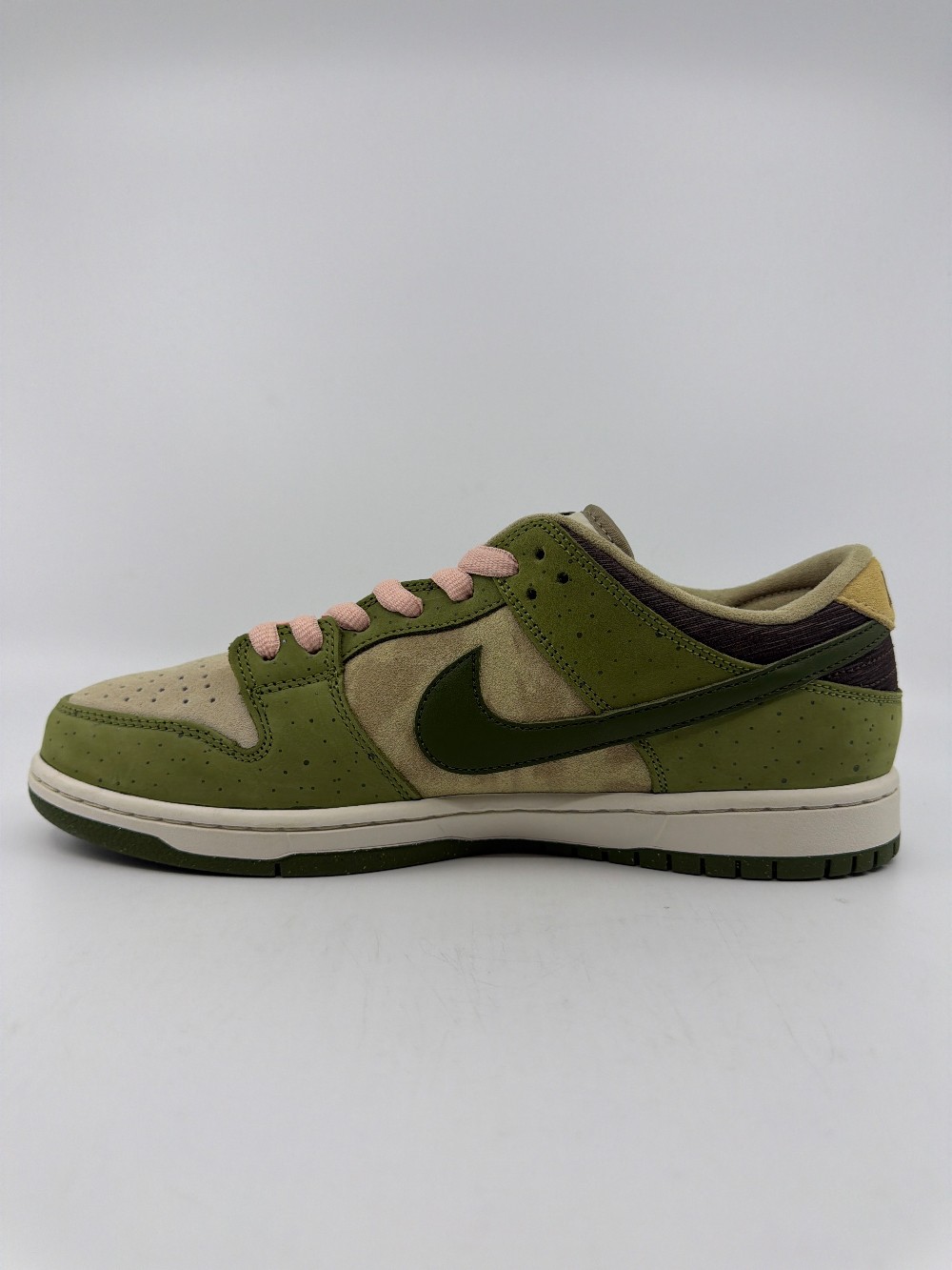 NIKE SB DUNK LOW - YUTO HORIGOME MATCHA