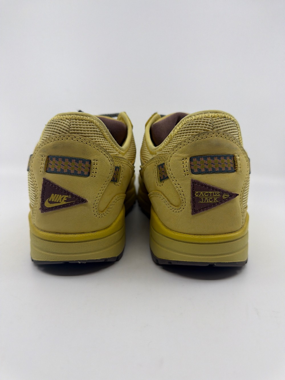 *USED* NIKE AIR MAX 1 X TRAVIS SCOTT - SATURN GOLD