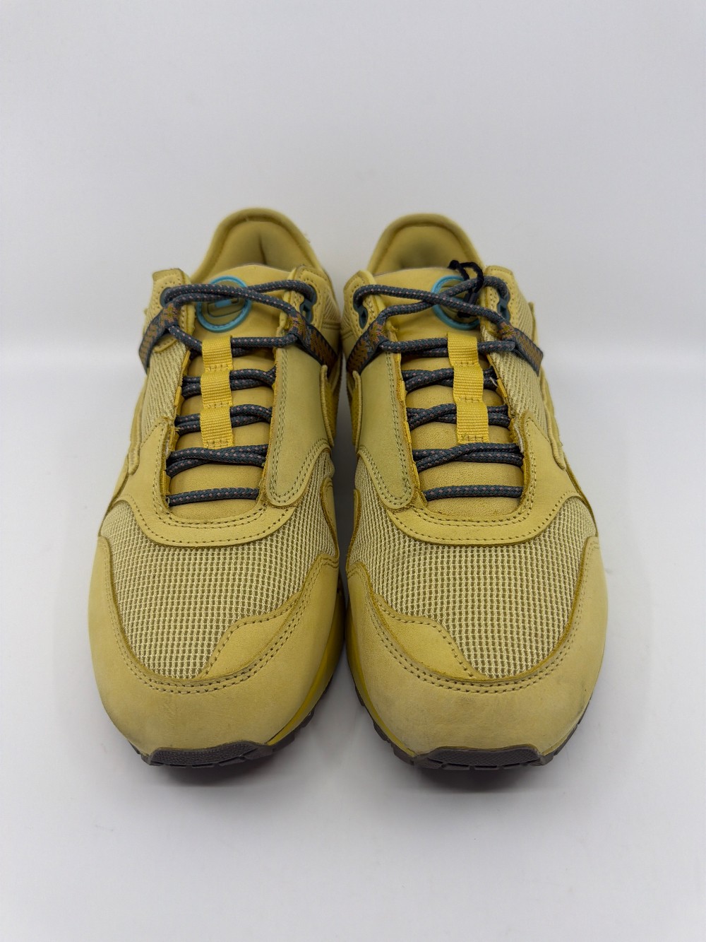 *USED* NIKE AIR MAX 1 X TRAVIS SCOTT - SATURN GOLD