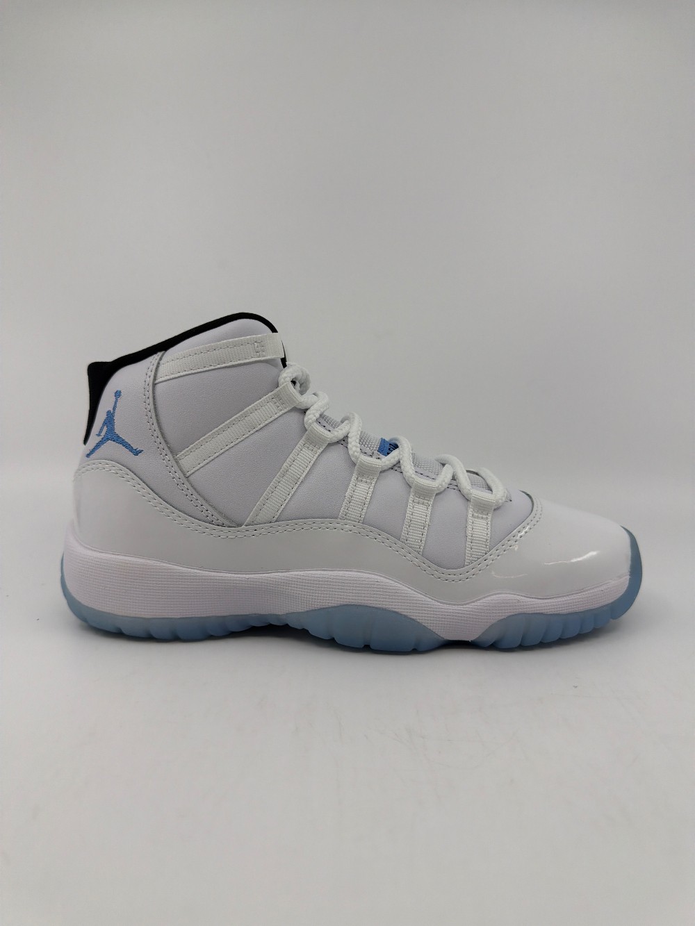 AJ 11 (GS) - LEGEND BLUE (2025)