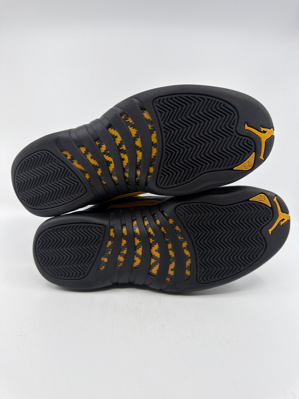 *USED* AJ 12 - BLACK TAXI