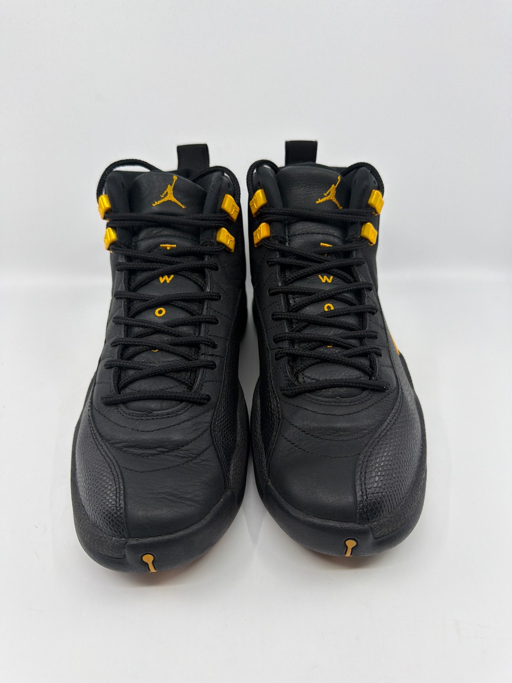 *USED* AJ 12 - BLACK TAXI