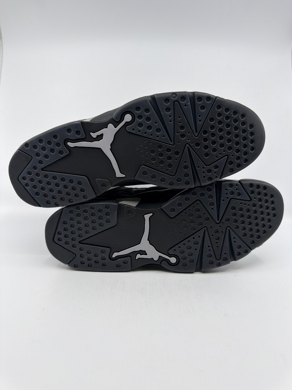 AJ 6 - CAP AND GOWN