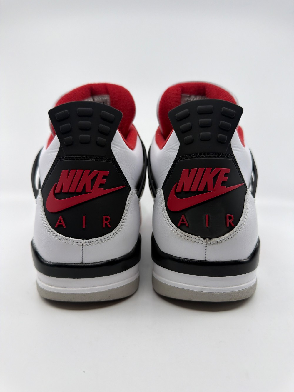 *USED* AJ 4 - FIRE RED (2020)