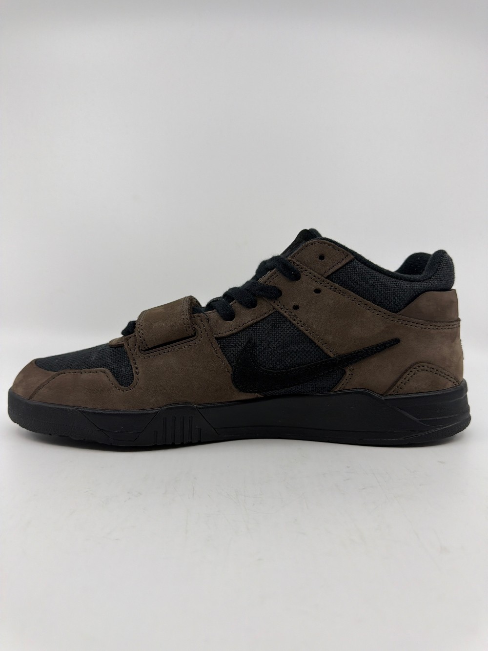 *USED* JORDAN X TRAVIS SCOTT JUMPMAN JACK - DARK MOCHA