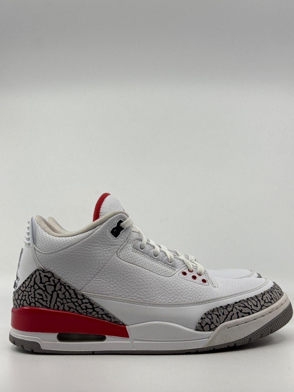 *USED* AJ 3 - HALL OF FAME