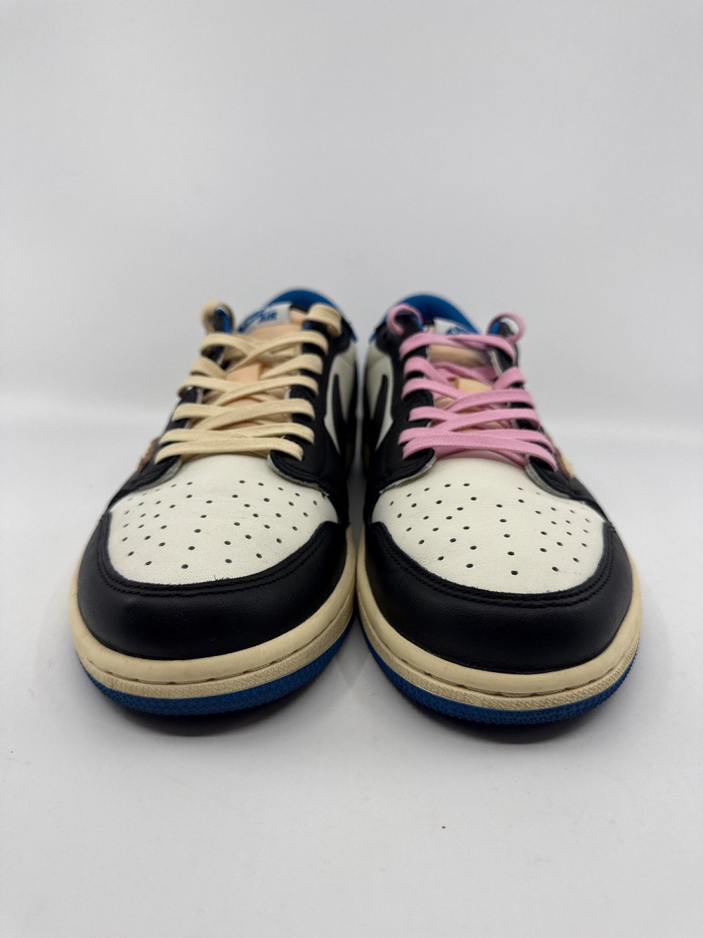 *USED* AJ 1 LOW X TRAVIS SCOTT - FRAGMENT