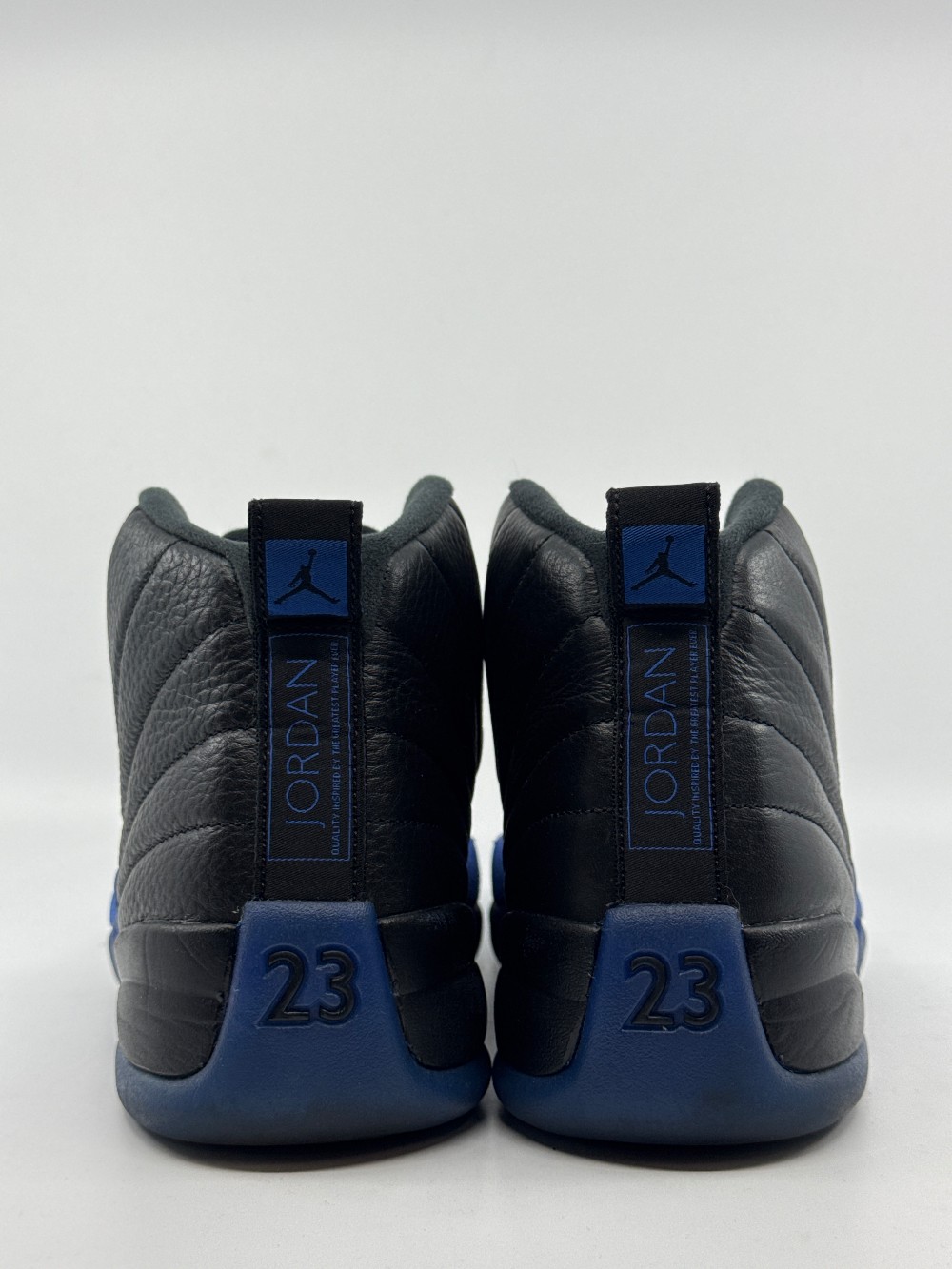 *USED* AJ 12 - BLACK GAME ROYAL