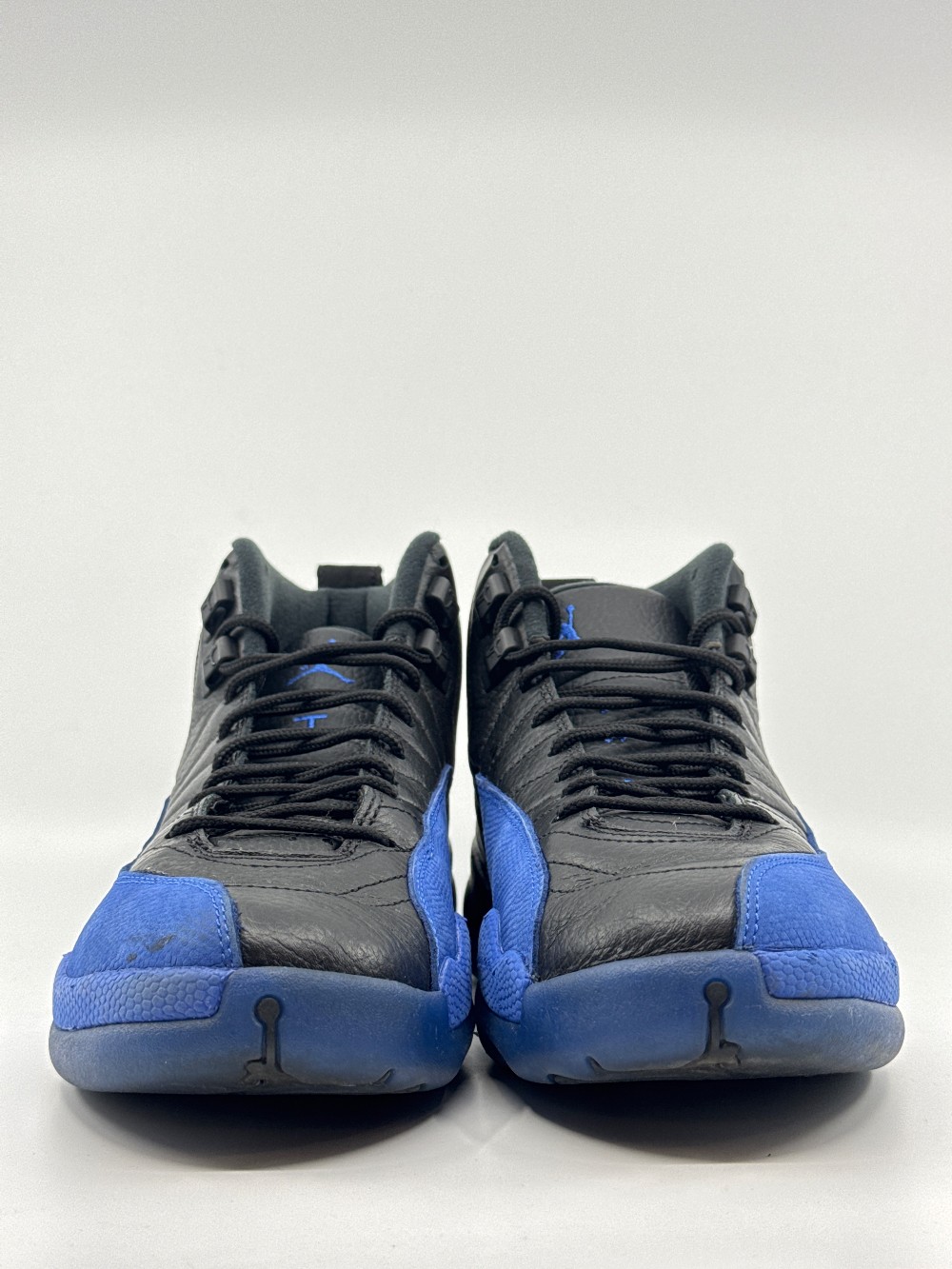 *USED* AJ 12 - BLACK GAME ROYAL
