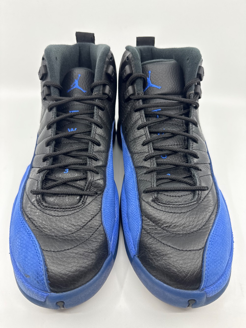 *USED* AJ 12 - BLACK GAME ROYAL