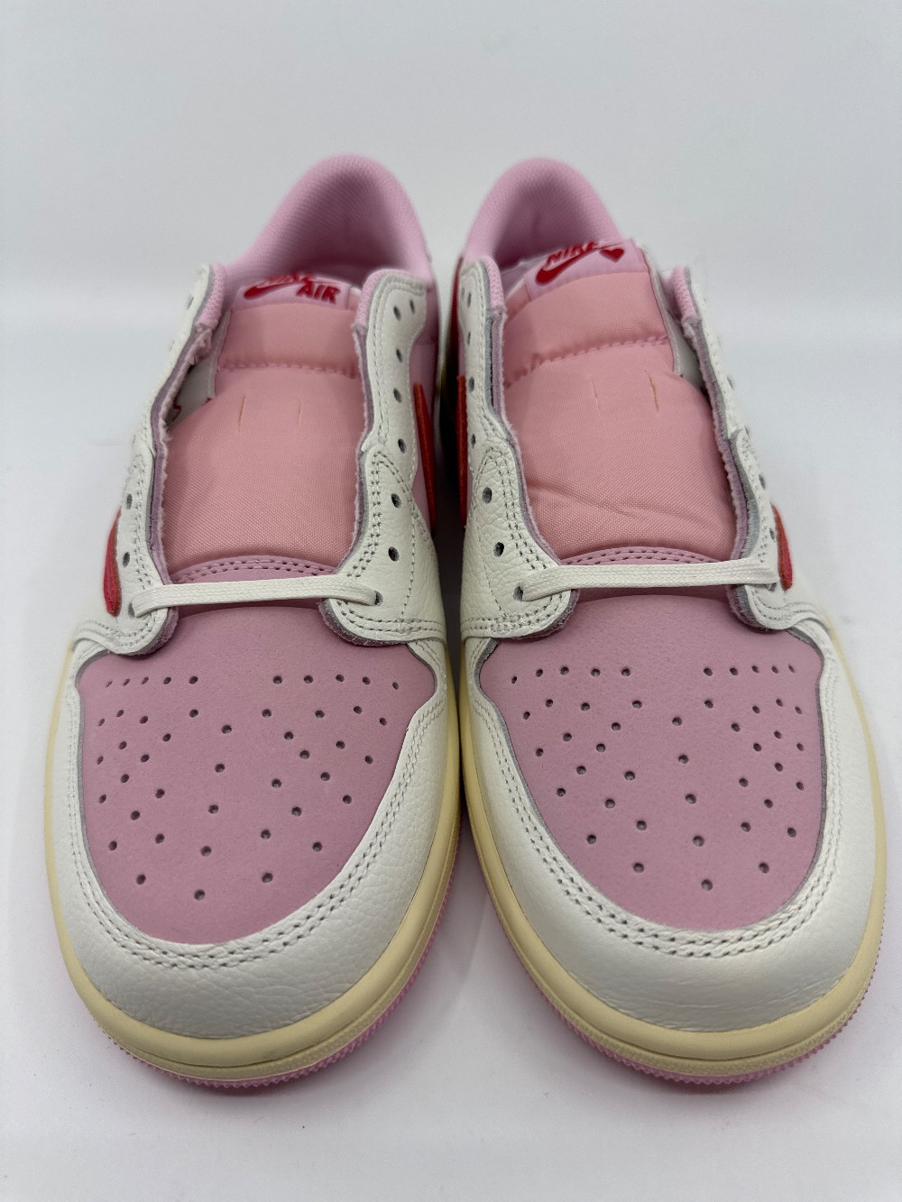 AJ 1 LOW X TRAVIS SCOTT - TROPICAL PINK