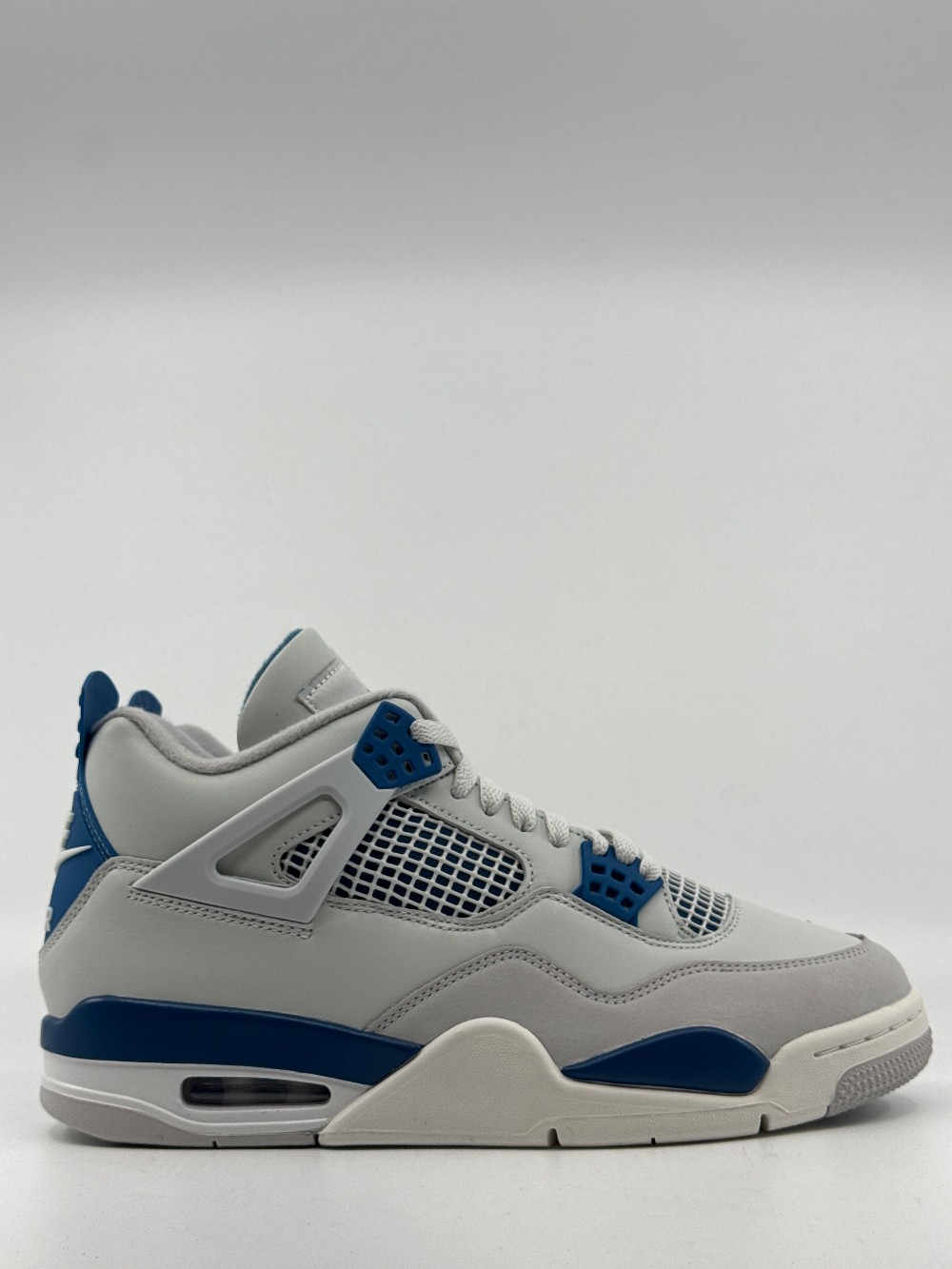 AJ 4 - MILITARY BLUE (2024)