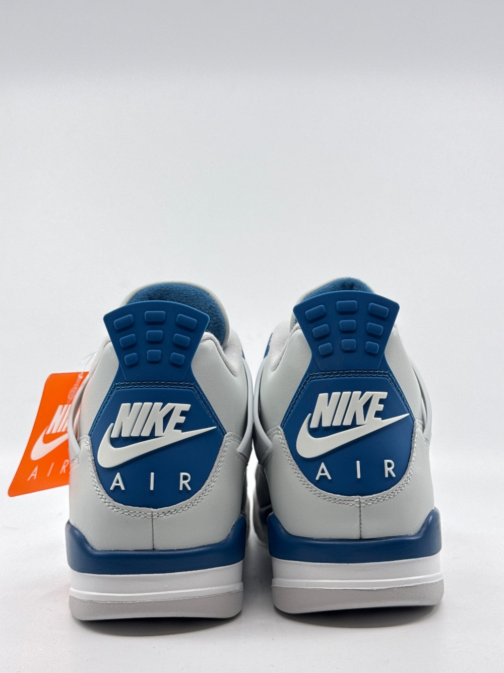 AJ 4 - MILITARY BLUE (2024)