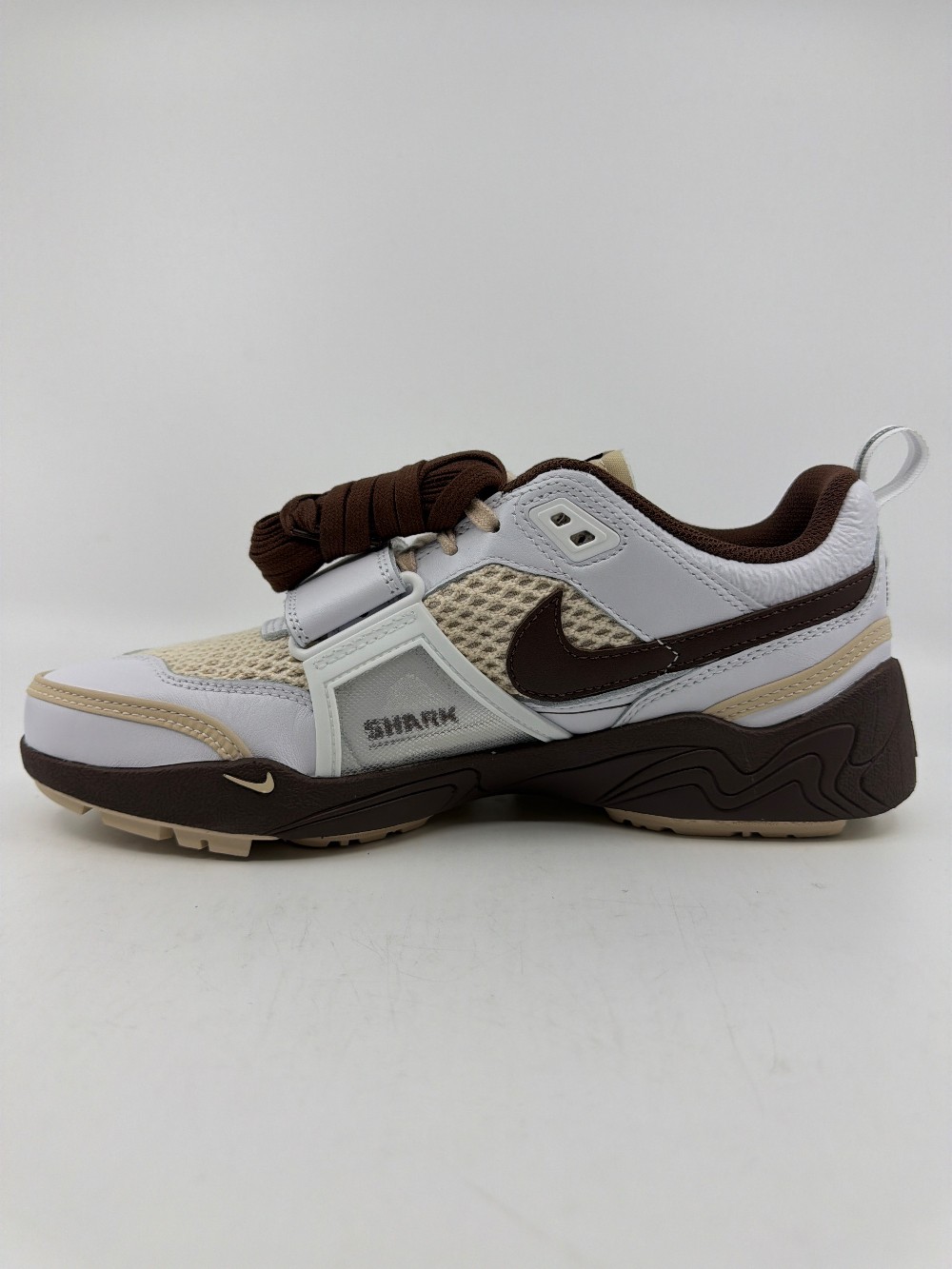 NIKE X TRAVIS SCOTT ZOOM FIELD JAXX - LIGHT CHOCOLATE
