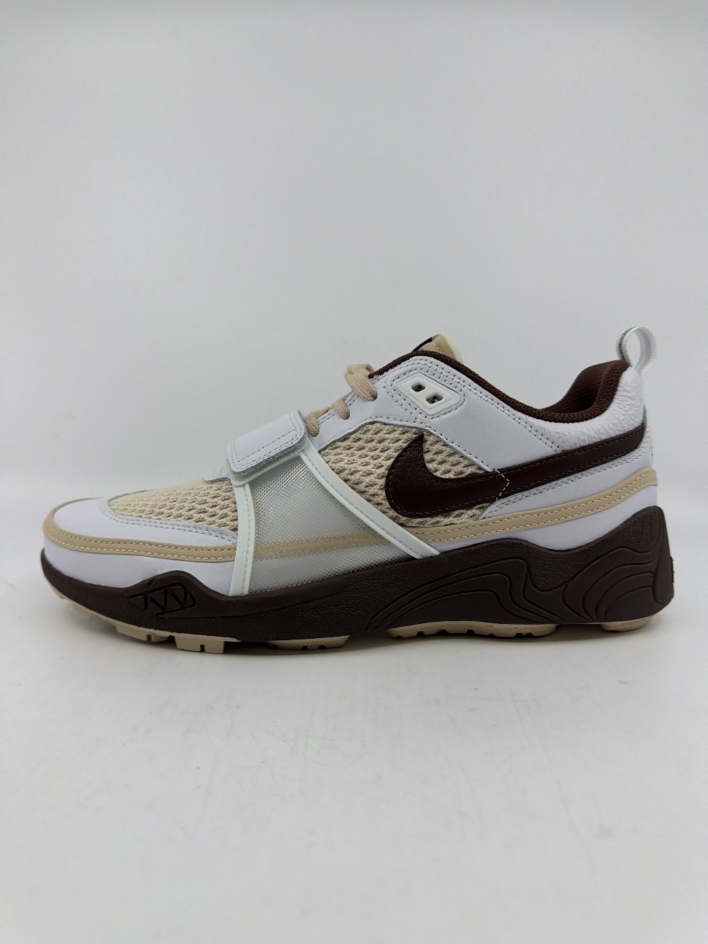 NIKE X TRAVIS SCOTT ZOOM FIELD JAXX - LIGHT CHOCOLATE