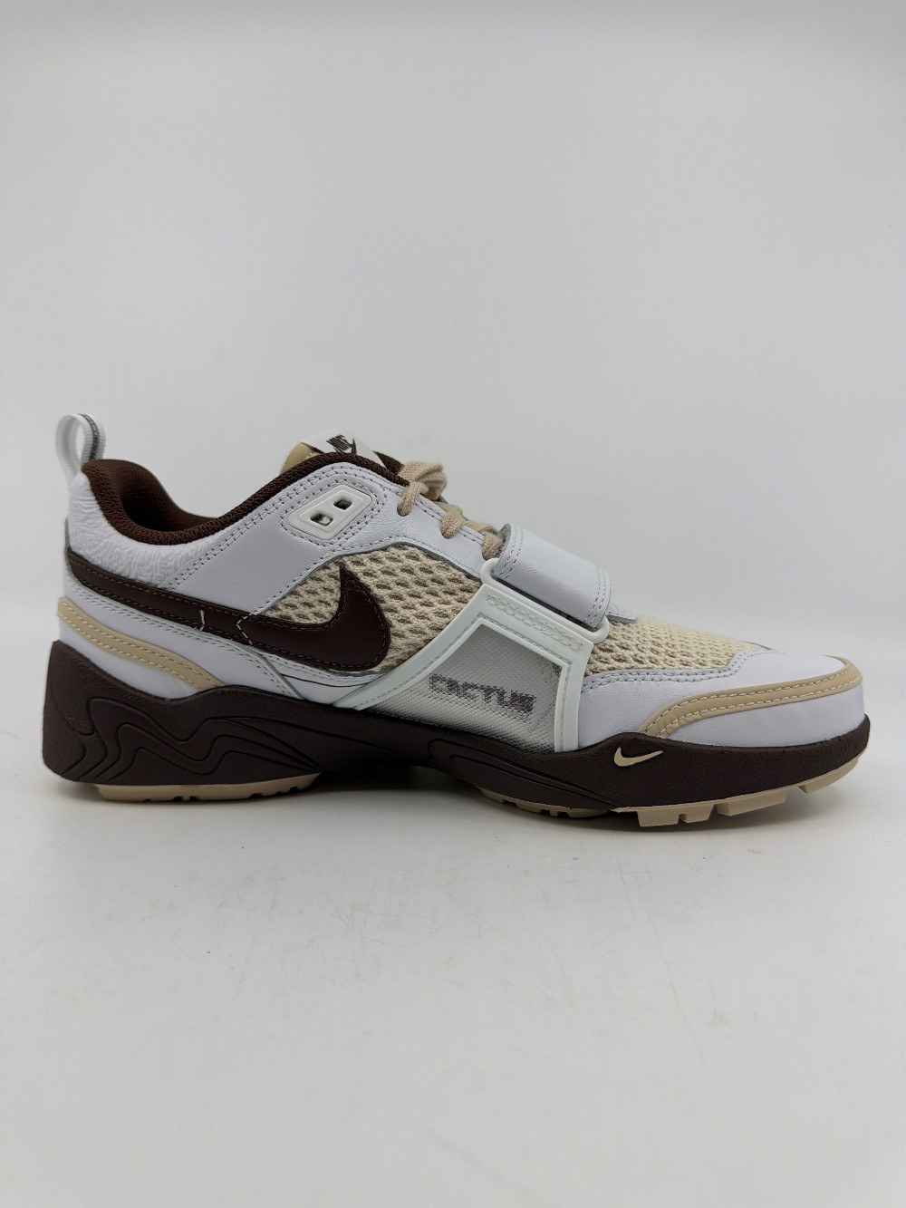 NIKE X TRAVIS SCOTT ZOOM FIELD JAXX - LIGHT CHOCOLATE