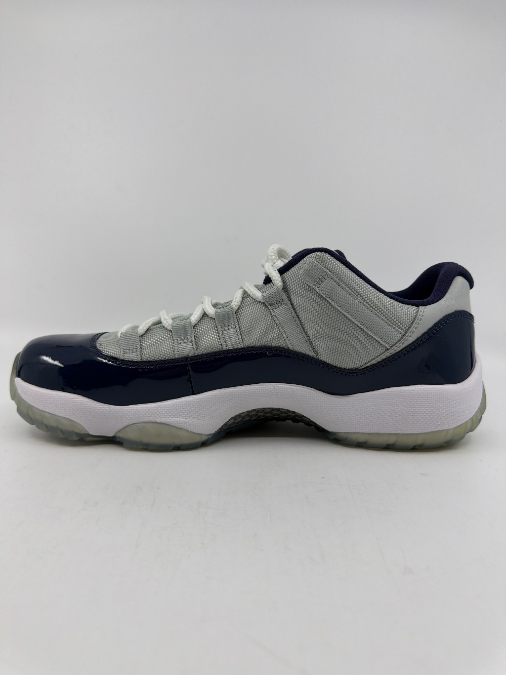 AJ 11 LOW - GEORGETOWN