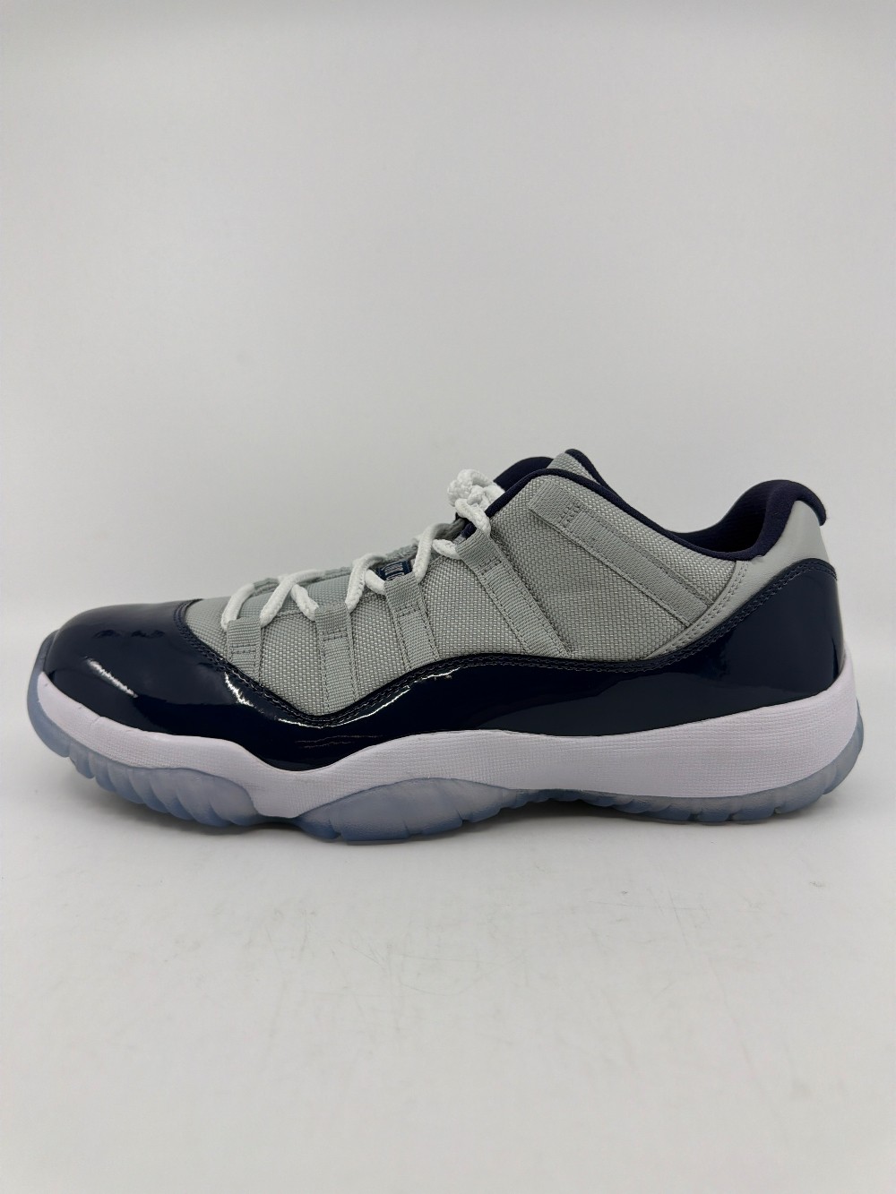 AJ 11 LOW - GEORGETOWN