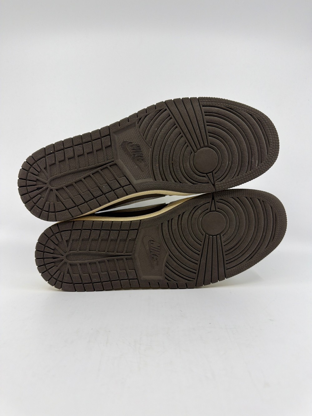 *USED* AJ 1 LOW X TRAVIS SCOTT - REVERSE MOCHA