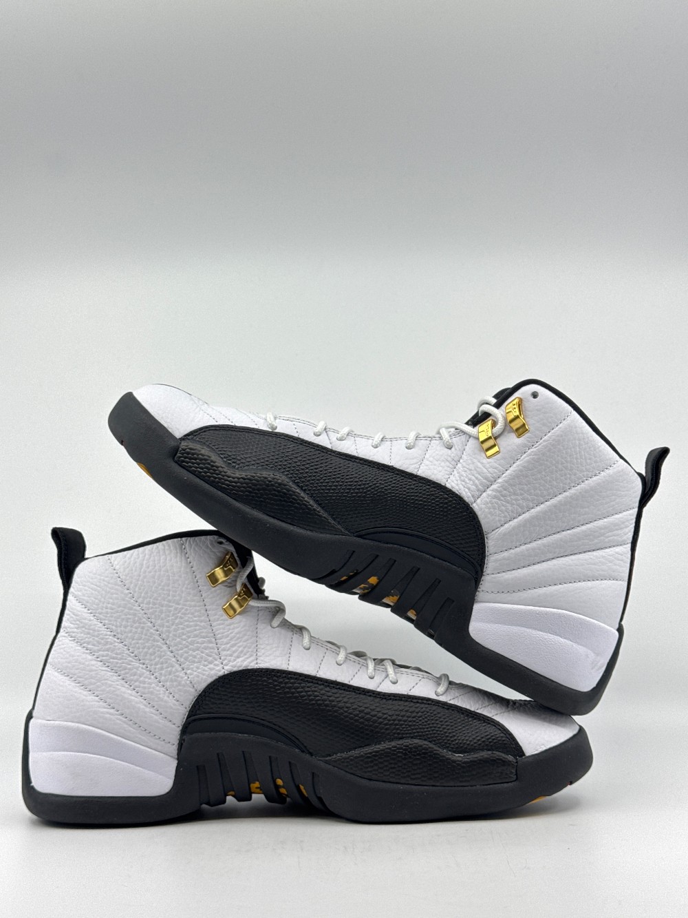 *USED/REP BOX* AJ 12 - TAXI (2025)