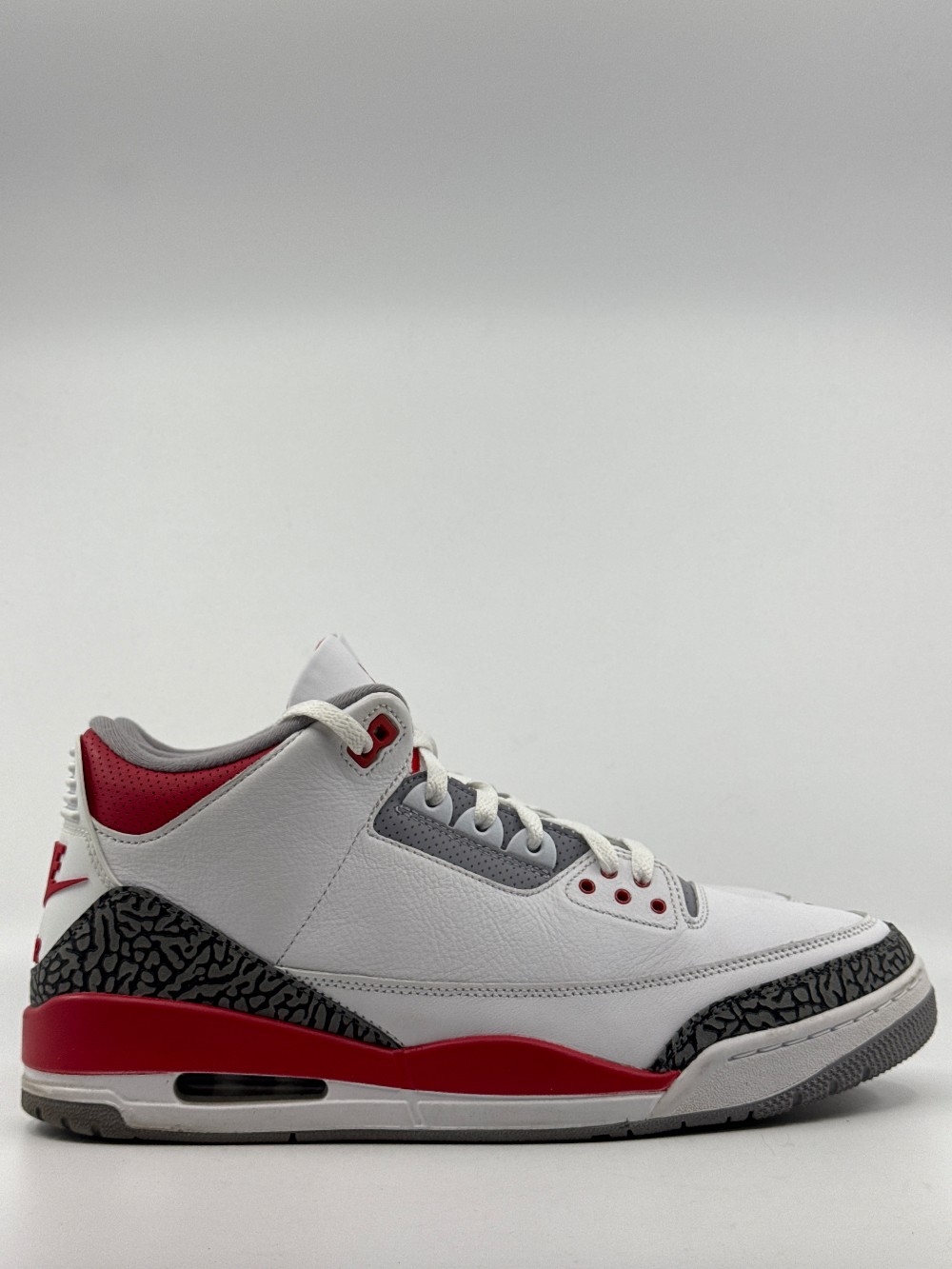 *USED* AJ 3 - FIRE RED (2022)