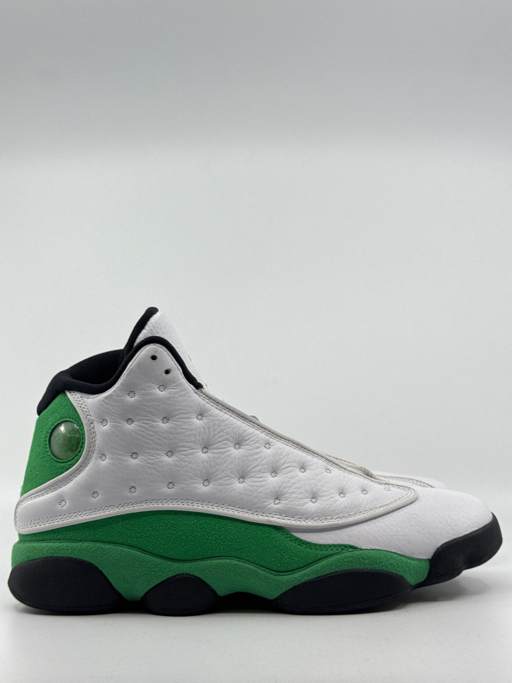 *USED* AJ 13 - WHITE LUCKY GREEN