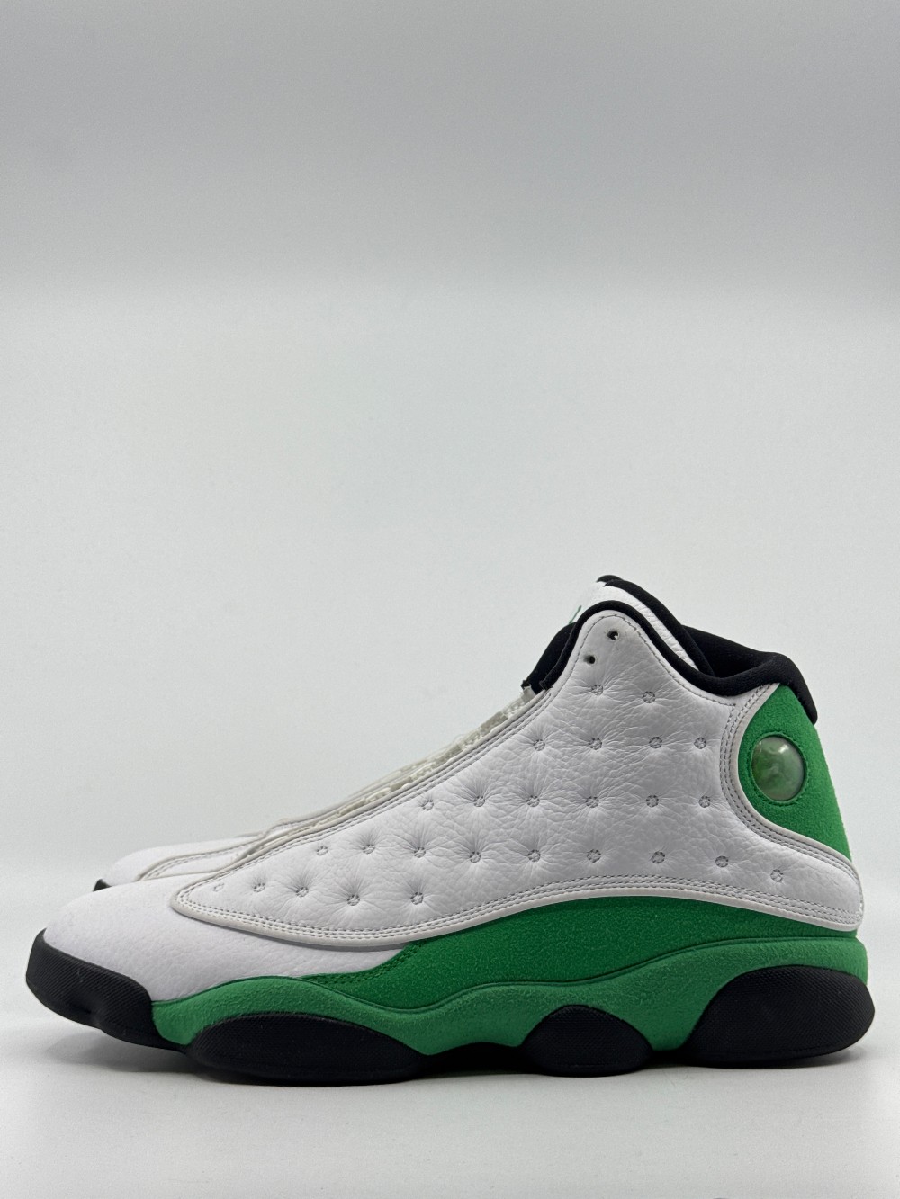 *USED* AJ 13 - WHITE LUCKY GREEN
